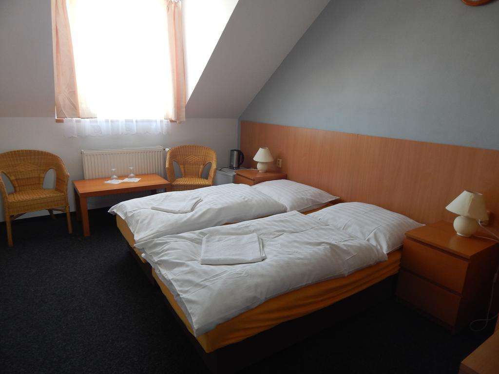 Penzion U Kasnych Mníšek pod Brdy Exterior foto
