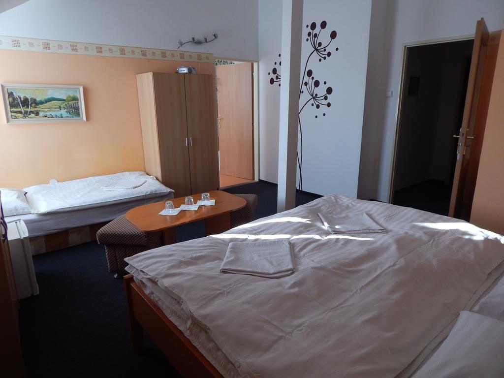 Penzion U Kasnych Mníšek pod Brdy Exterior foto