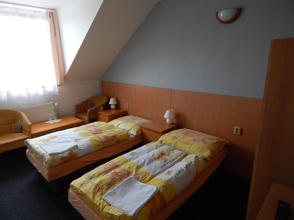 Penzion U Kasnych Mníšek pod Brdy Exterior foto