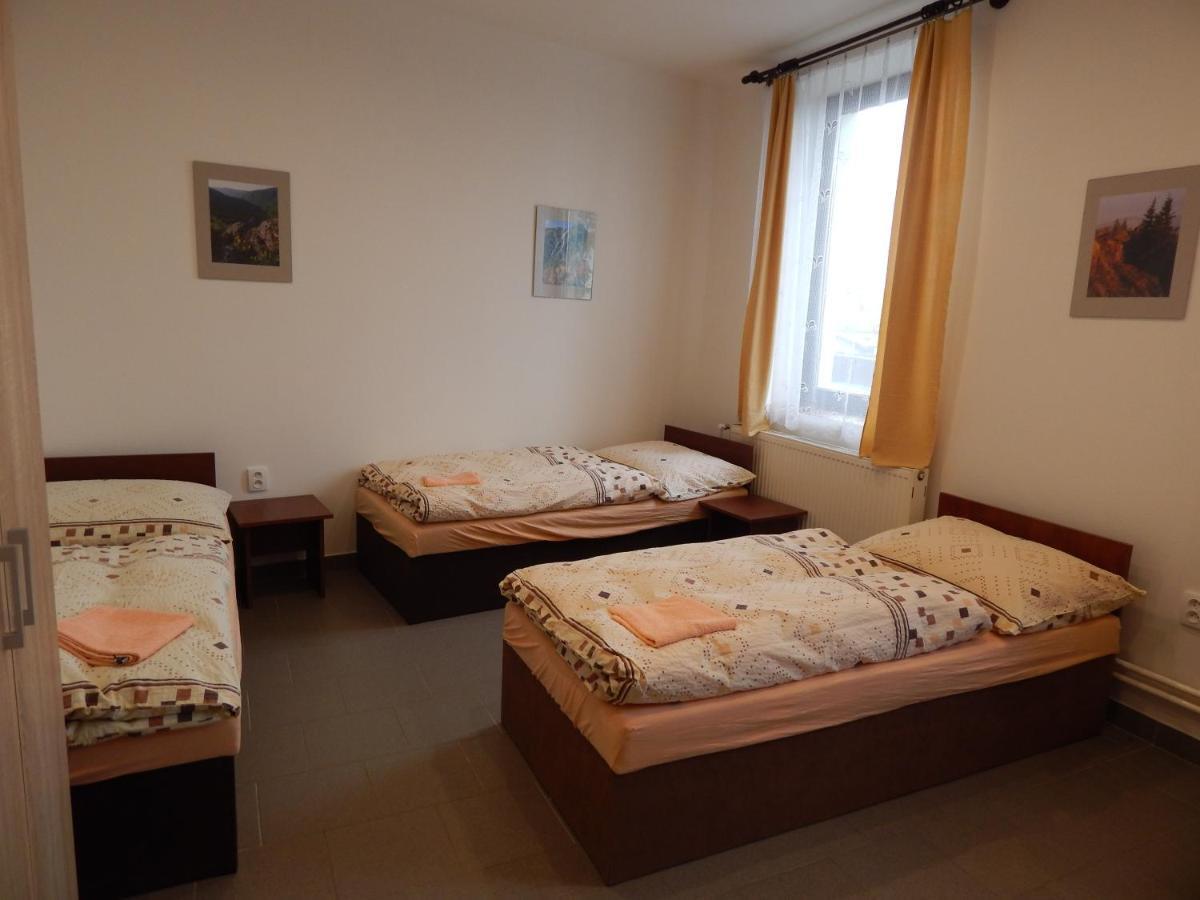 Penzion U Kasnych Mníšek pod Brdy Exterior foto